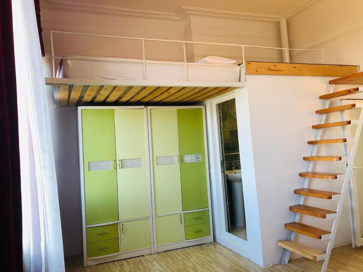 Bis-A Guesthouse Makhinjauri Eksteriør bilde