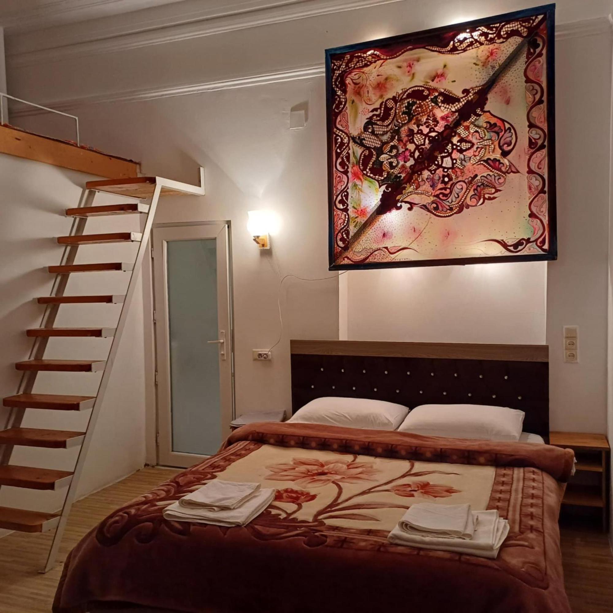 Bis-A Guesthouse Makhinjauri Eksteriør bilde