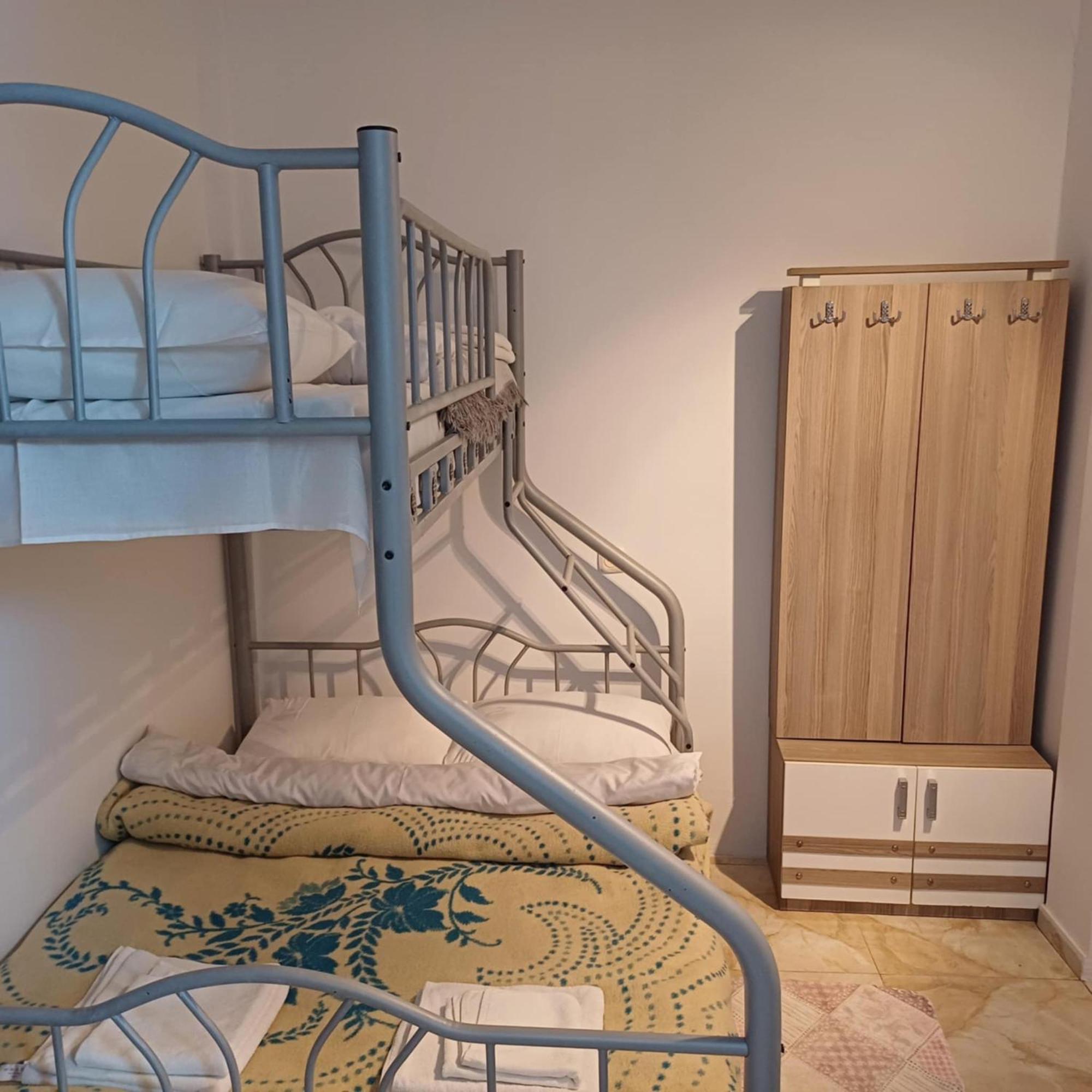 Bis-A Guesthouse Makhinjauri Eksteriør bilde