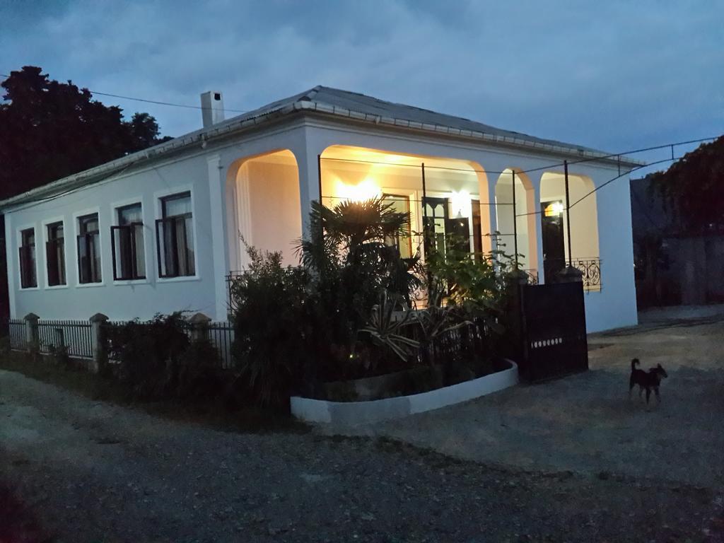 Bis-A Guesthouse Makhinjauri Eksteriør bilde
